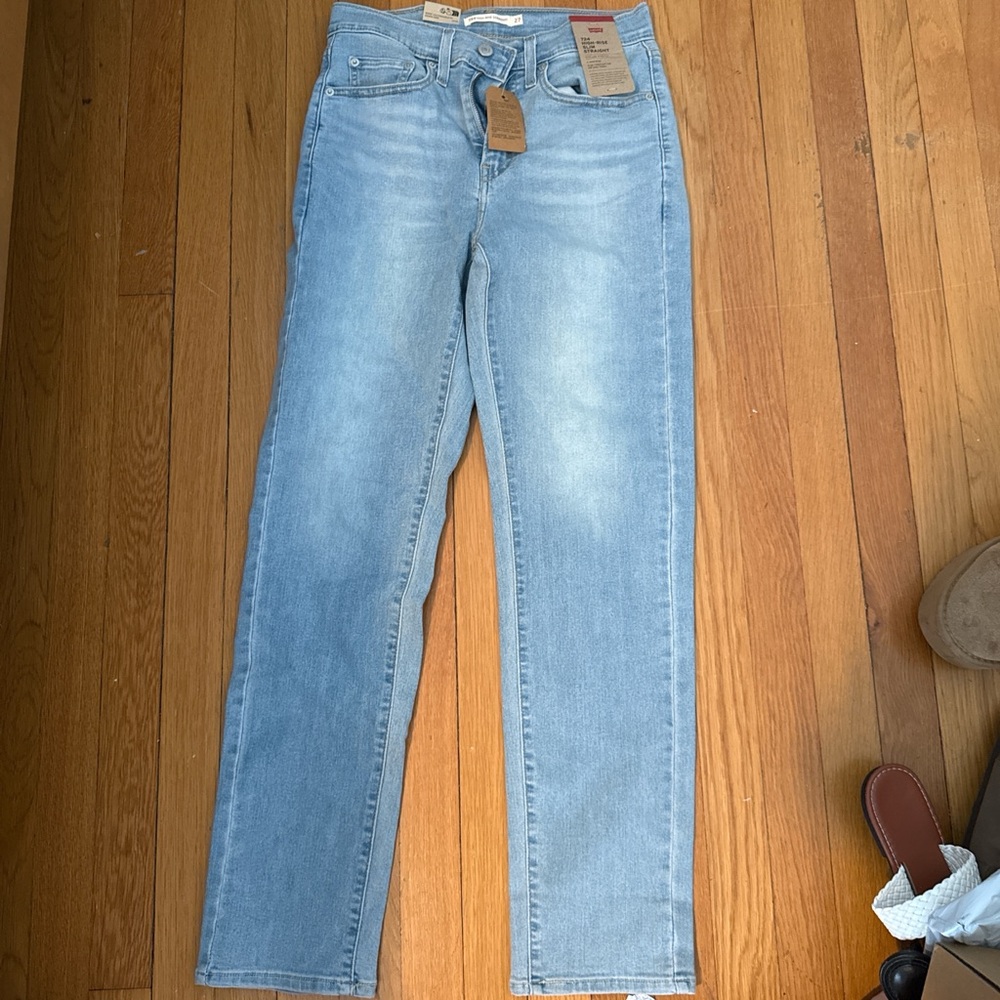 Women’s Light Blue Jeans
